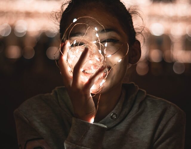 Jak odczytywać emocjonalne sygnały drugiej osoby, zanim będzie za późno